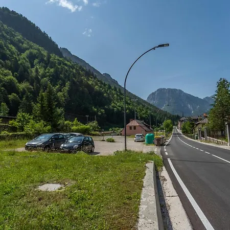 Lovely In The Julian Alps Apartman *